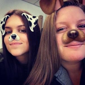 Meet your Posher, Brooke